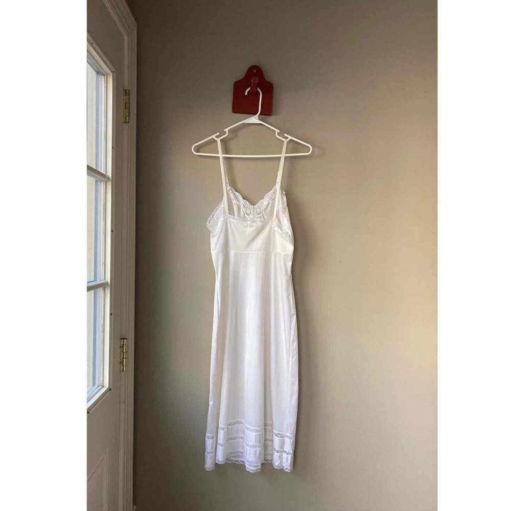 Vintage Adonna White Lace Slip Nightgown 34 - Picture 5 of 6